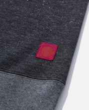 Load image into Gallery viewer, Metallic Weave Sweat Crewneck (Black)
